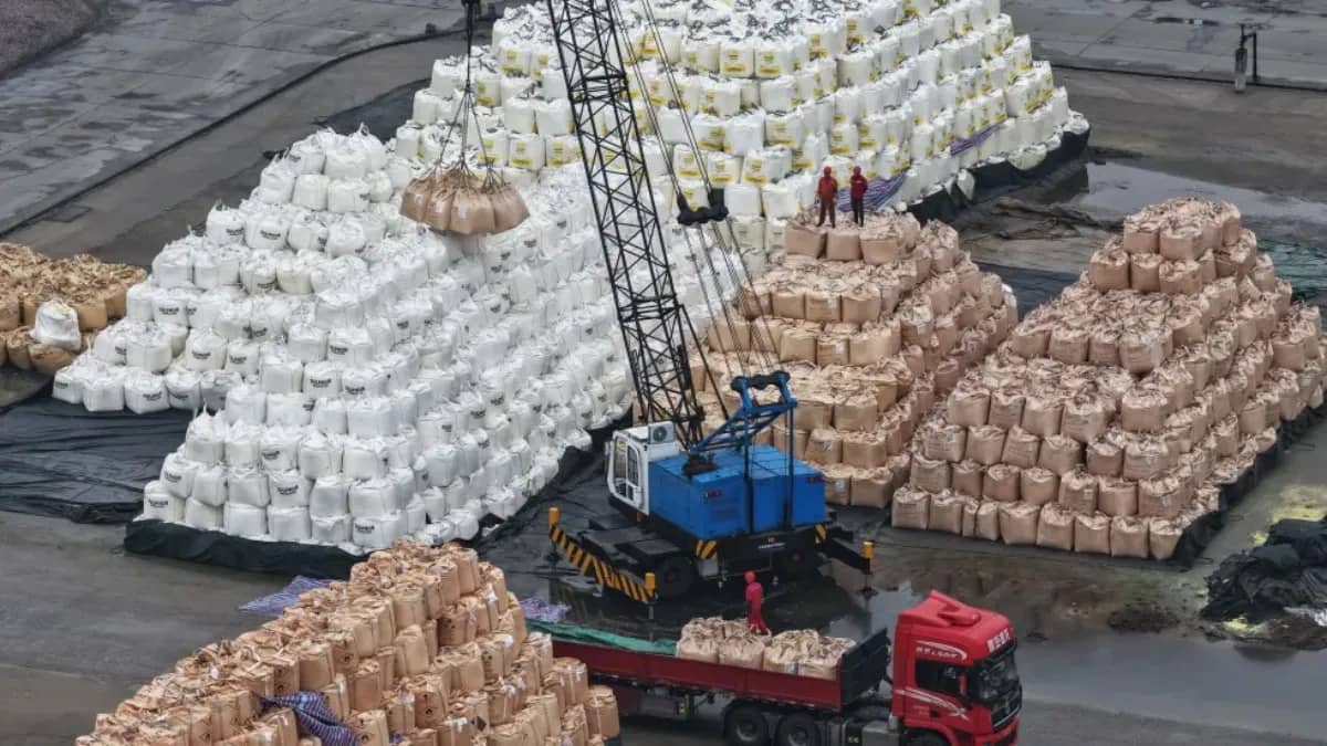 China’s Economy Grows at 5% in First Quarter, Shrugging Off Initial Impact of Iran War